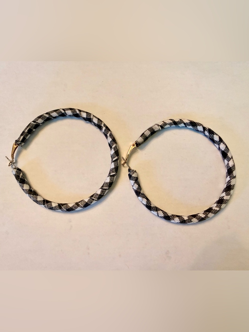 Black and White Plaid Hoop Earrings - Women Jewelry